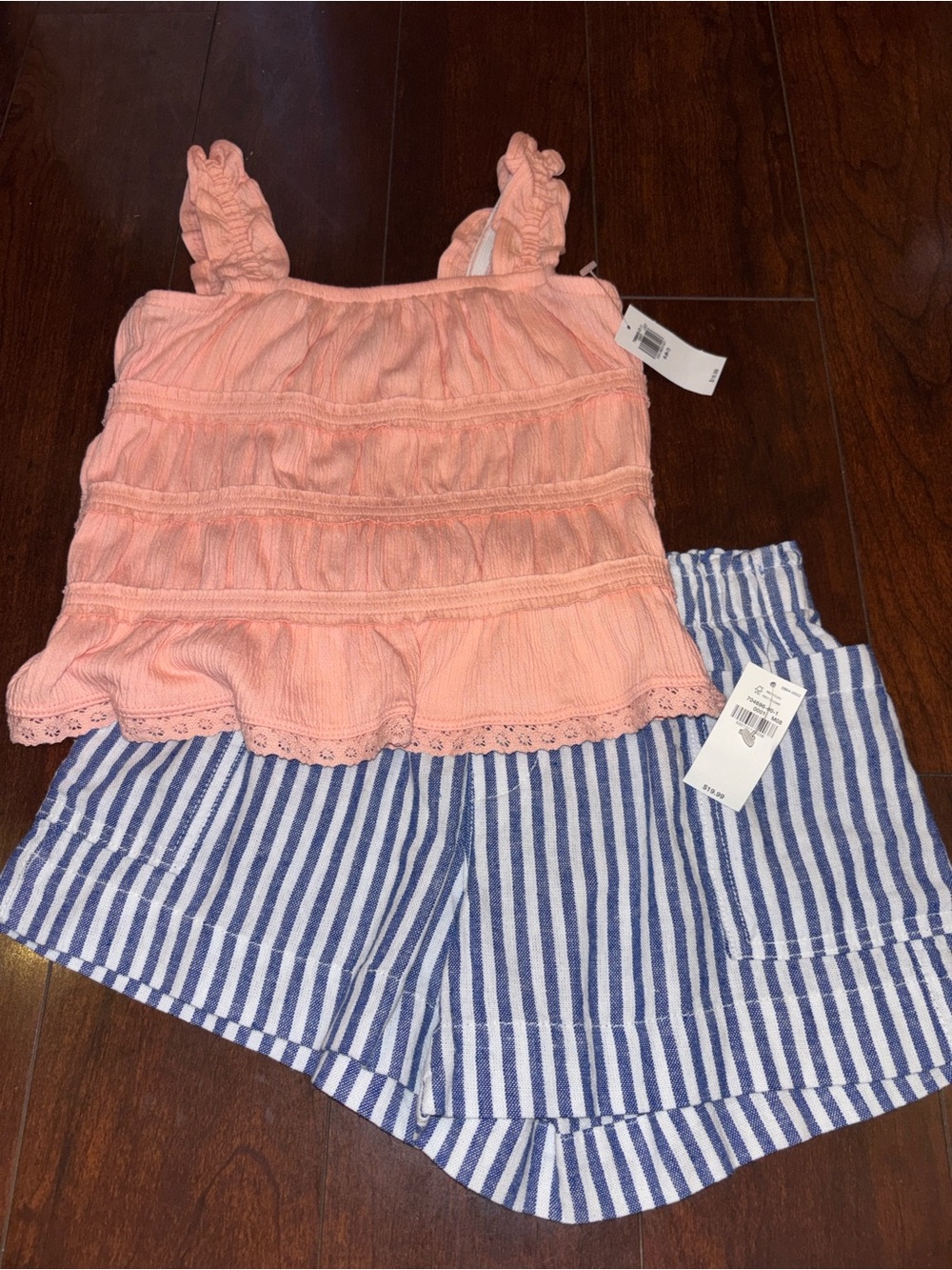 Old Navy Blue and White Striped Shorts NWT Sz 6/7